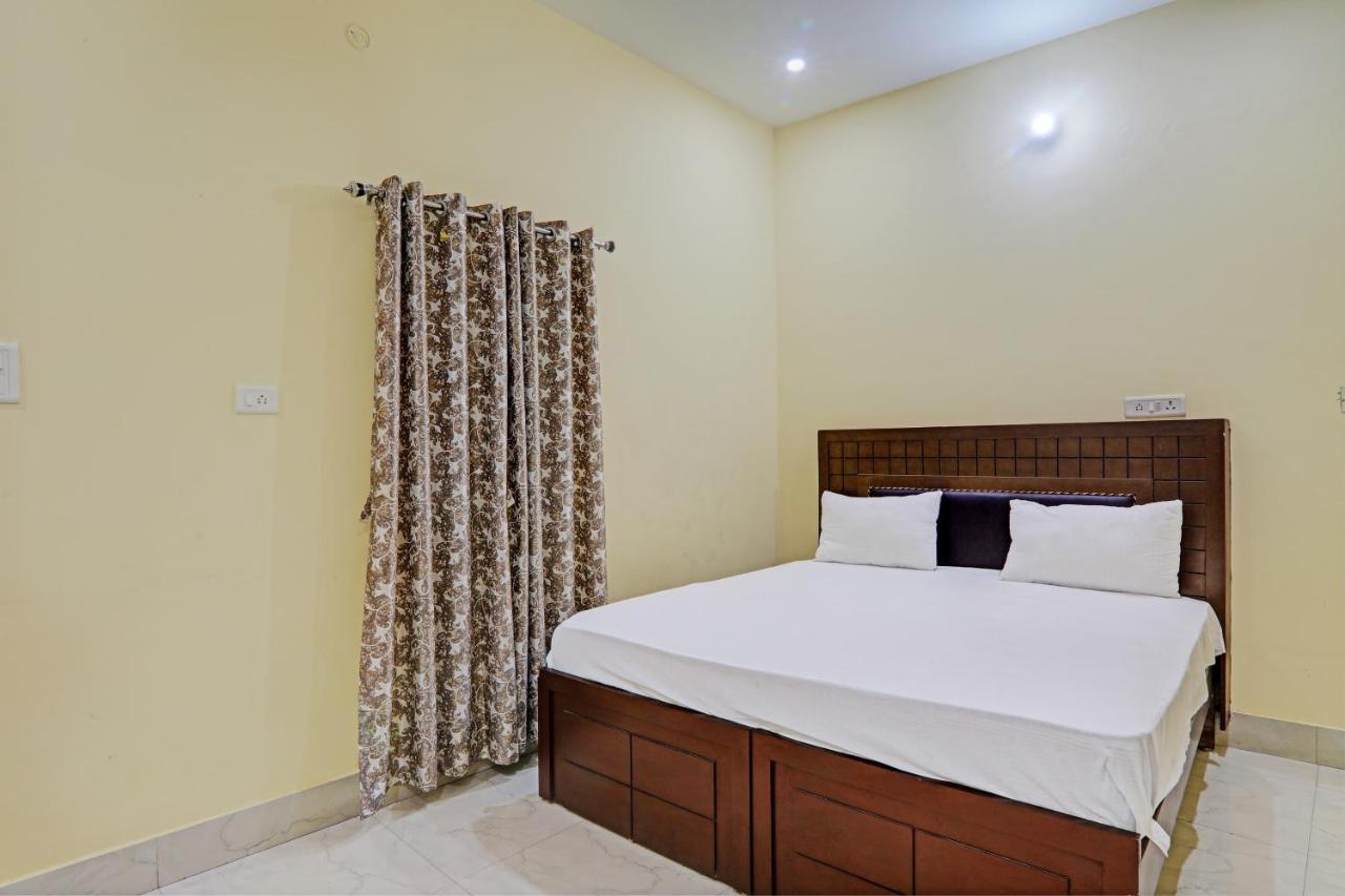 Hotel O Home Singhs Delight Váránasí Exteriér fotografie
