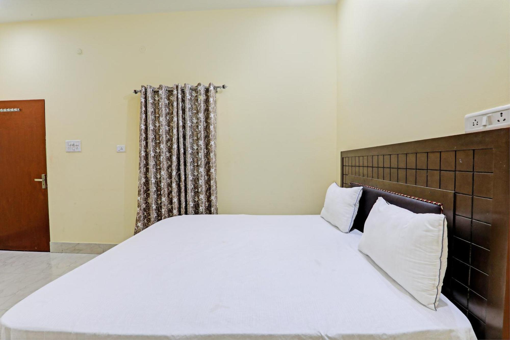 Hotel O Home Singhs Delight Váránasí Exteriér fotografie