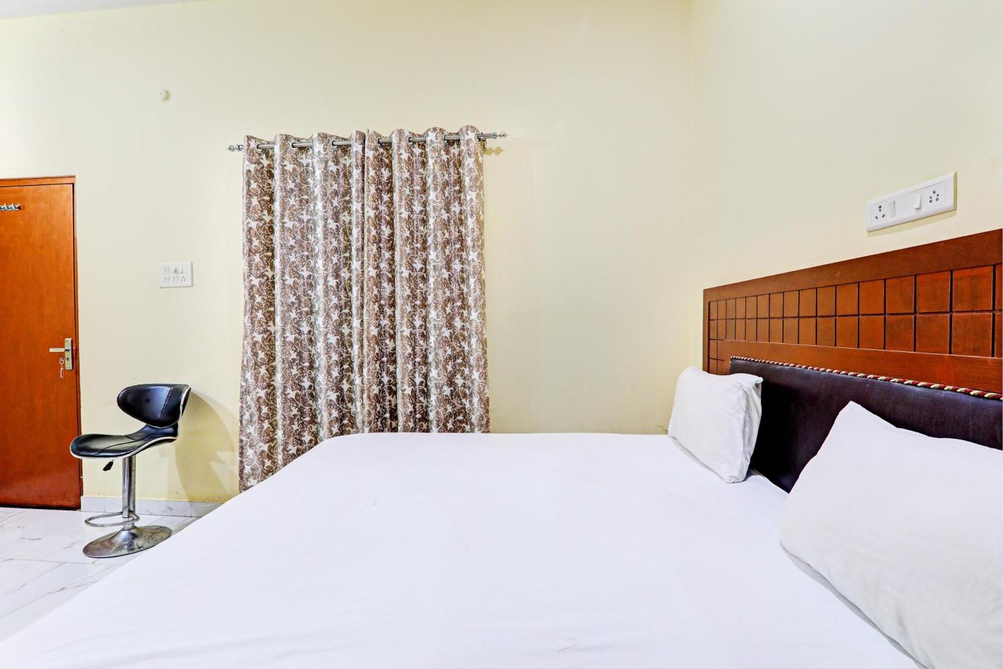 Hotel O Home Singhs Delight Váránasí Exteriér fotografie